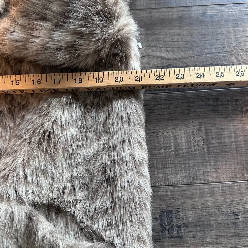 Lifestyle 80 by Andrea Ungar Faux Fur Jacket Zig Zag Pattern Knit Collar & Cuffs - Picture 12 of 14